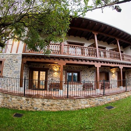 Colio Apartamentos Los Picos De Europa מראה חיצוני תמונה