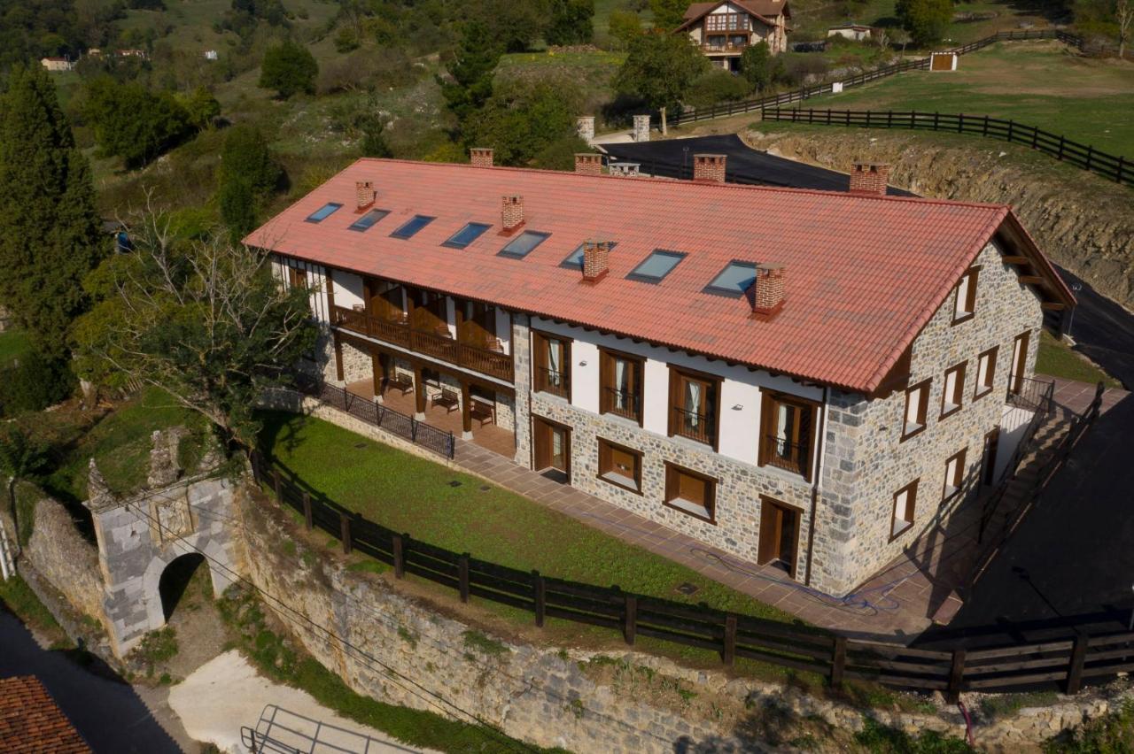 Colio Apartamentos Los Picos De Europa מראה חיצוני תמונה